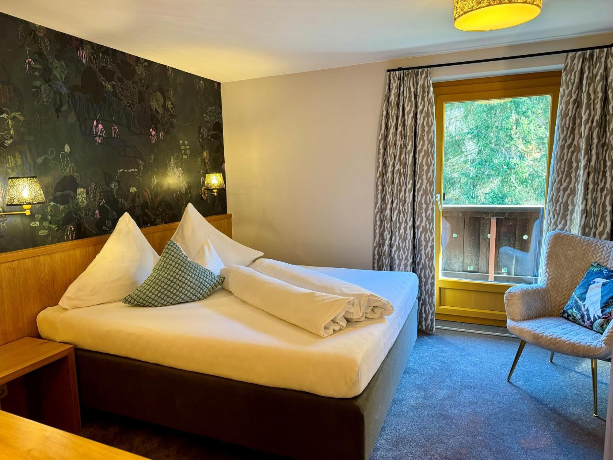 Hotel Dr Otto Murr B&B Sankt Anton am Arlberg Buitenkant foto